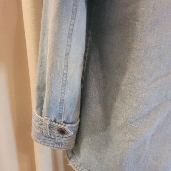 Free People, Women's Light Blue Denim Jacket with Faux Shearling, Size M - Picture 7 of 13